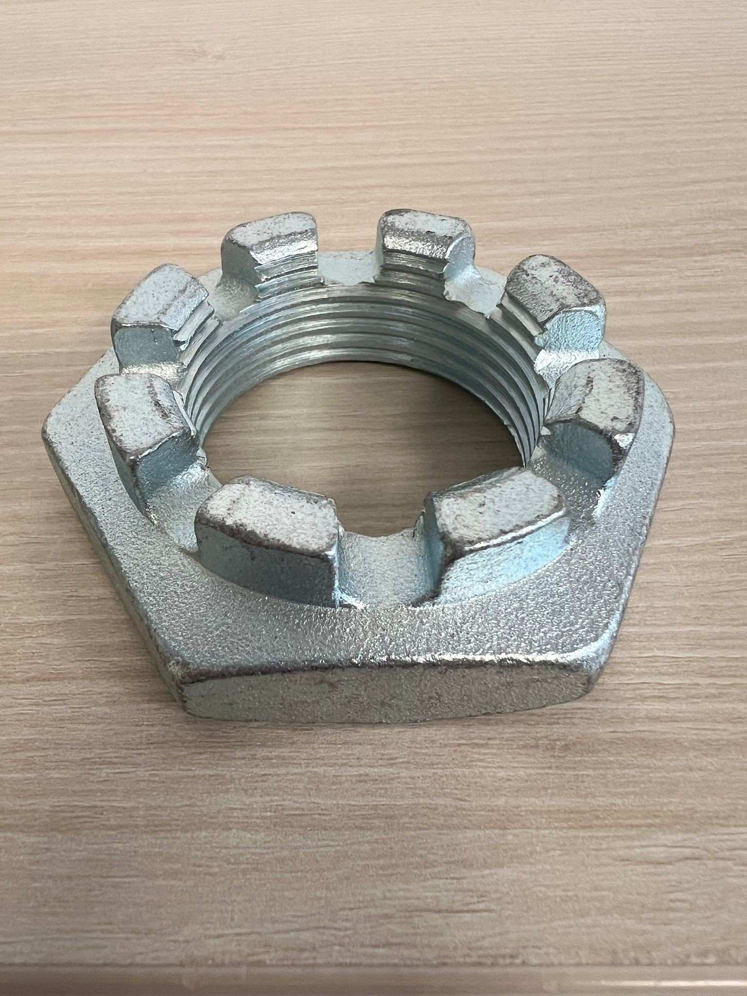 DIN 937 17 H galv. verz. M 28 x 1,5 SW 41 Höhe 18 VE = Kronenmuttern, niedrige Form mit Feingewinde